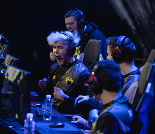 Yukeo celebrating with his team at an RLCS event